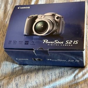 Canon Power Shot S2 IS 5.0 Mega Pixels Digital Camera In Box Free Ship